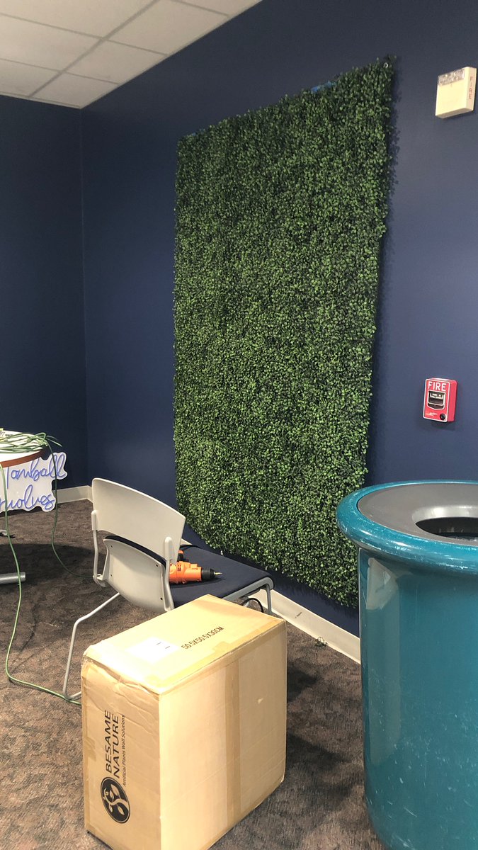 LSCT_SGA's tweet photo. Check out the new feature at the @LSCTomball campus in South Hall, brought to you by the #lsctsga officers! Tag us in your selfies so we can repost. ๐บ
#HomeAwayFromHome #OneWolfOnePack #ThePack #lsctomball #communitycollege @LSCTEngage @LSCTLASO @lsctdivii @TomballFineArts https://t.co/RssqzBGnbj