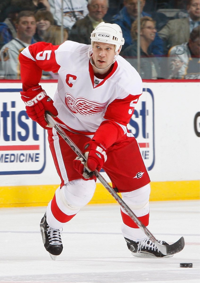 AllentheOctopus's tweet photo. In 20 seasons with the Red Wings Nicklas Lidström only missed 44 games and made the playoffs every year. A winner by every definition of the word. https://t.co/mAspPXS0l5