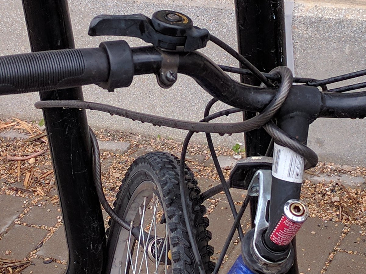 🔸Trivia Time🔸
Name 3⃣ things 'wrong' with this photo and enter for a chance to win a free U-lock 🔒

Winner will be selected by a random draw if guessed correctly!