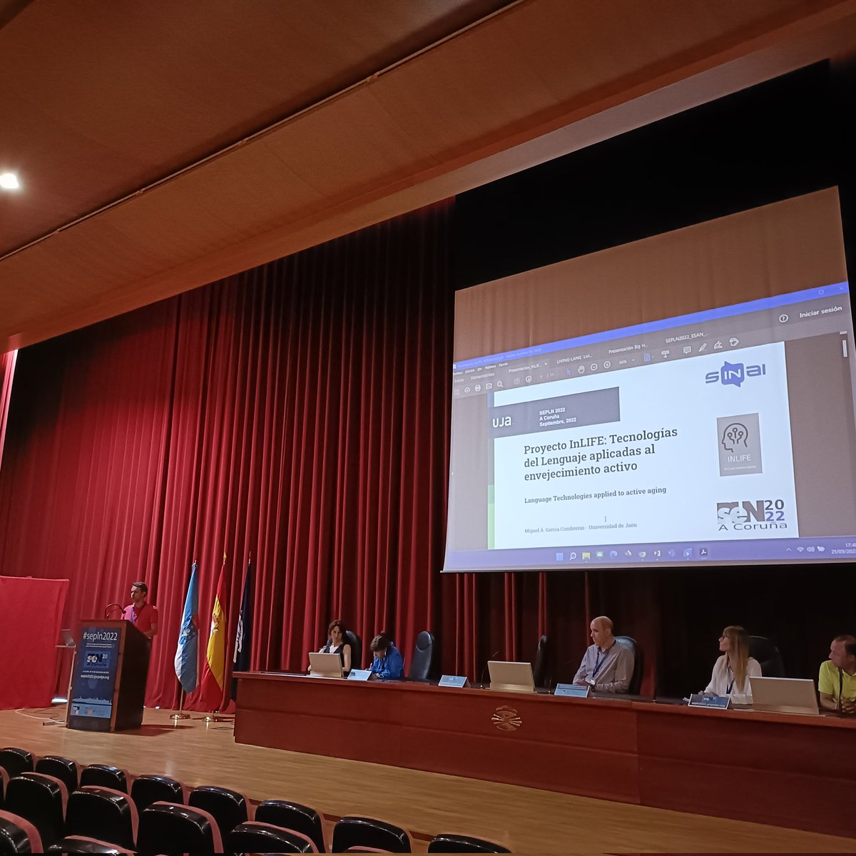 MKrallinger's tweet photo. #SEPLN2022 @SEDIAgob #plantl presentación del proyecto InLife por Miguel A. García Cumbreras de U. Jaén. PLN aplicado al envejecimiento activo, uso de asistentes virtuales inteligentes. https://t.co/lhXSkeb8Ad