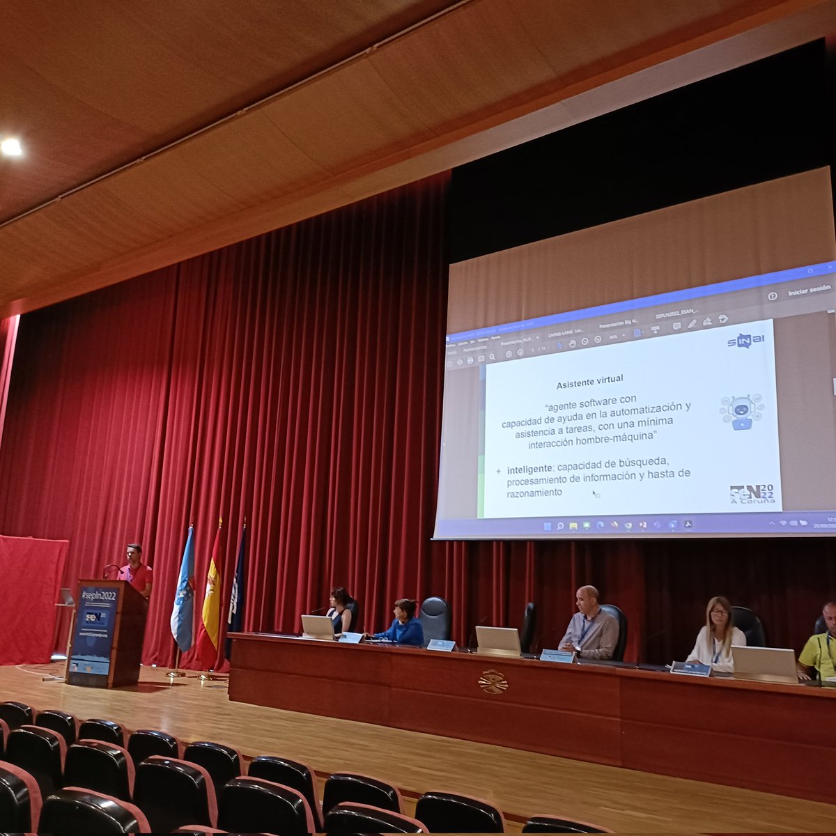MKrallinger's tweet photo. #SEPLN2022 @SEDIAgob #plantl presentación del proyecto InLife por Miguel A. García Cumbreras de U. Jaén. PLN aplicado al envejecimiento activo, uso de asistentes virtuales inteligentes. https://t.co/lhXSkeb8Ad