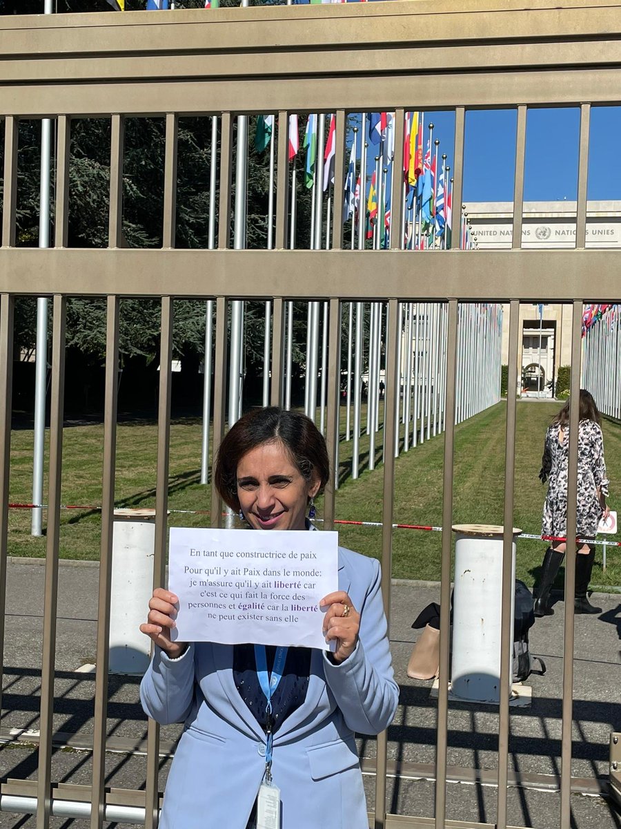 Peace_Track's tweet photo. Our @WoSolidarityYe coordinator @hassan_liza live from a big advocacy day in Geneva! As a peacebuilder, she makes sure rights, freedoms and equalities are protected #PeaceDay2022 #SheBuildsPeace #PeacebuildingInAction https://t.co/EgcfUweLSq