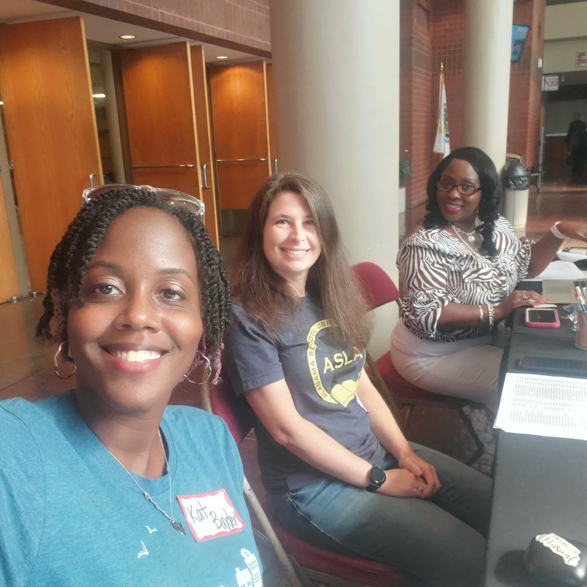 ASLAlib's tweet photo. Your ASLA Board members working for you at The Library Expo in Bessemer.  Reconnecting with and reclaiming members while explaining the importance and benefits of membership.  ❤❤ https://t.co/SlubNES41S