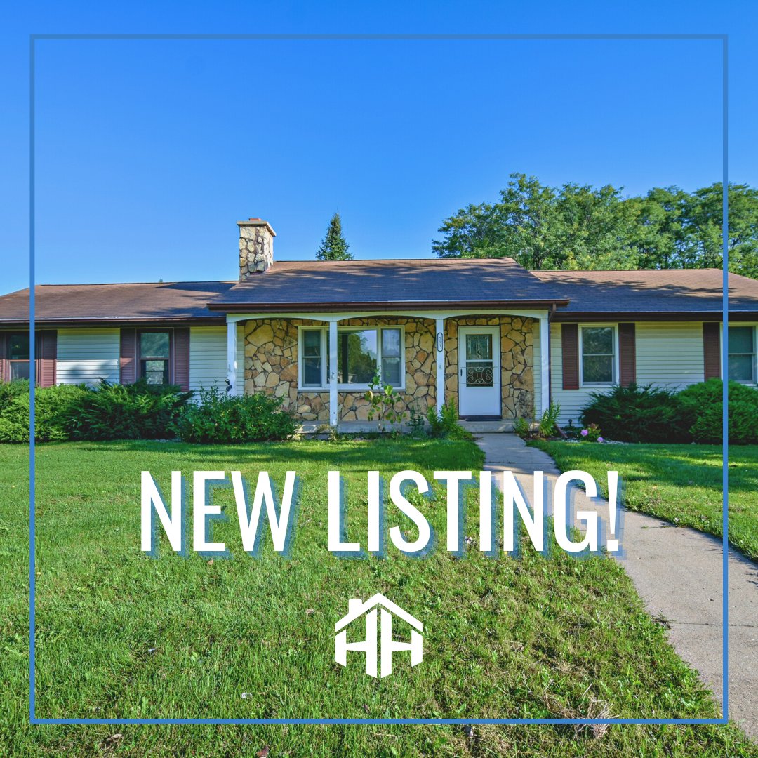 Hansen_HomeTeam's tweet photo. ✨ 𝕁𝕌𝕊𝕋 𝕃𝕀𝕊𝕋𝔼𝔻 ✨
503 Edward St
$324,900
3 🛏️ 2 🛁 2 🚗
 
Lovely, 3-bedroom home near downtown Verona!

>> For more information and photos go to https://t.co/GjBdKCFu4R https://t.co/BmlHfhvnSU