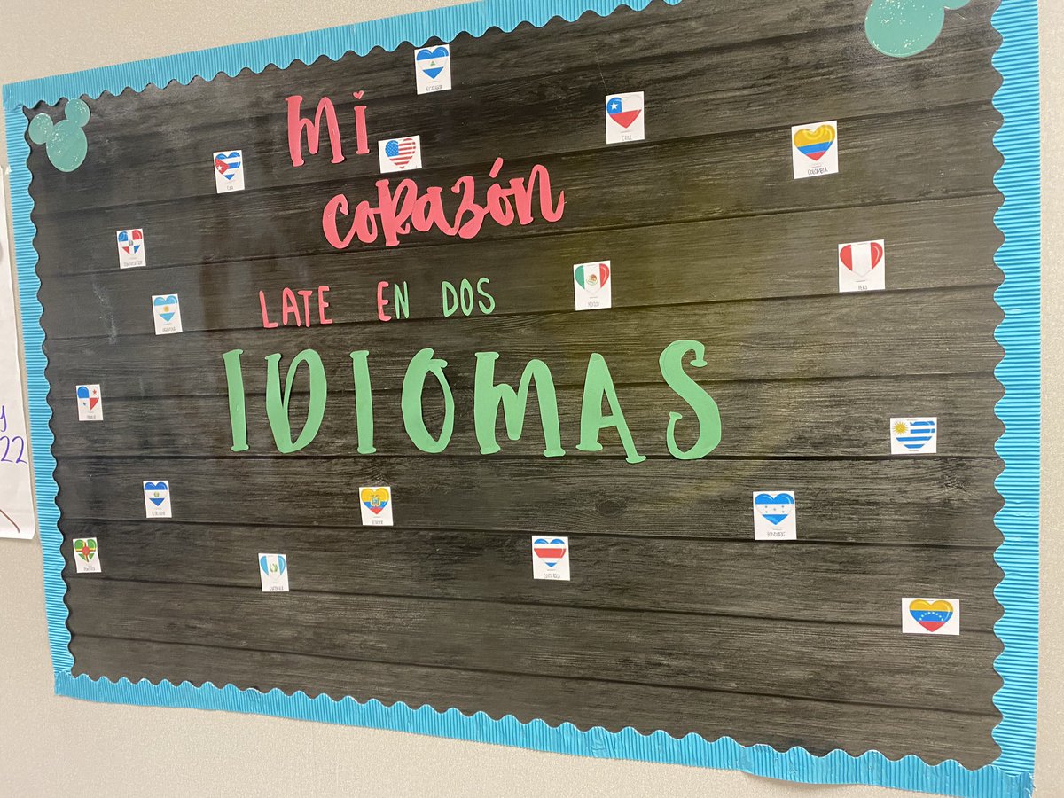 Hispanic heritage month 2022!! Representando la cultura de mis estudiantes! 💚🤍❤️#hispanaorgullosa #maestra <a href="/CypresswoodES/">Cypresswood Elementary</a>
