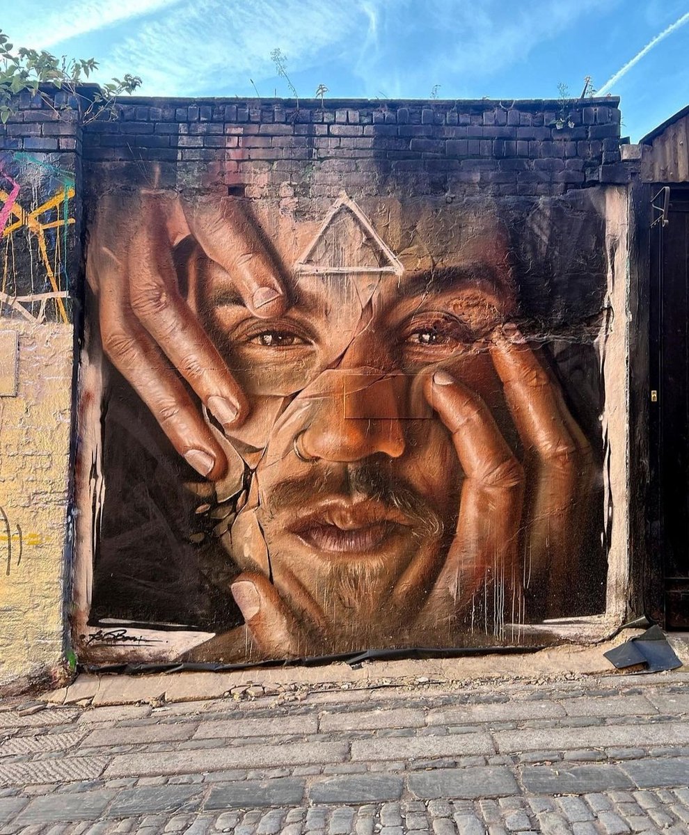 MolinaStreetArt's tweet photo. Art by English Liam Bononi in Liverpool, UK (2022) #liambononi #liverpoolstreetart #streetart #lamolinastreetart 📷 by @jacmoo via https://t.co/cKvHTjK3Tg https://t.co/lKxR4PsHfO