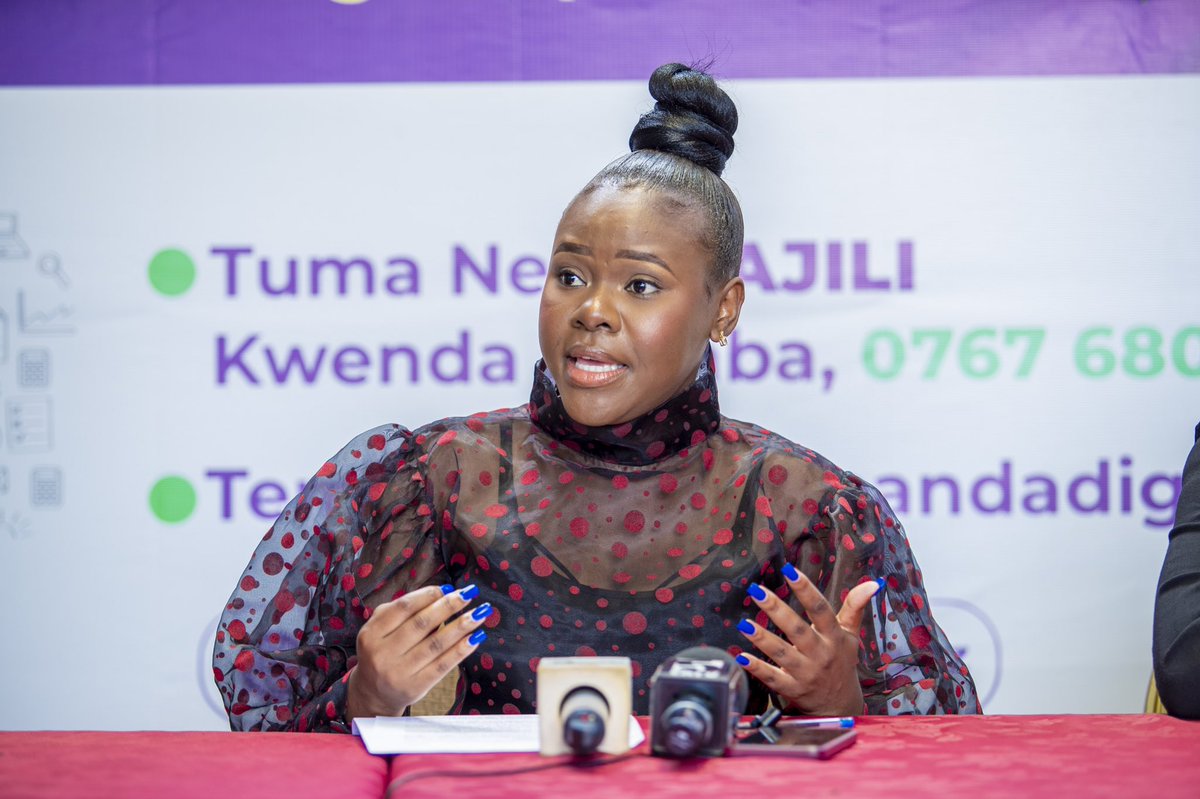 Lydiacharles_'s tweet photo. Girls should not be limited to dream, the bigger the dream the bigger the chance.
And I think I am living mine π
#UjuziBilaData
#JiongezeKidigitali https://t.co/Xv6mBl607J