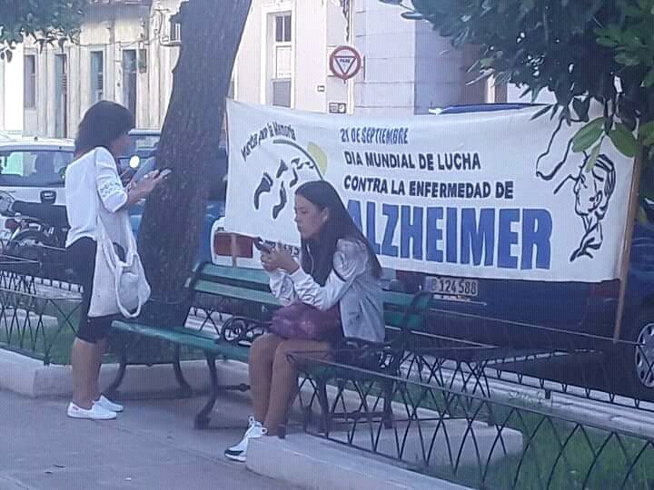 joseluisgandar7's tweet photo. En el Día Mundial del Alzheimer, el movimiento deportivo en #matanzascuba realiza actividades en el céntrico Parque de la Libertad de esta ciudad para estimular mente y cuerpo y combatir la enfermedad https://t.co/nusMdK3nye