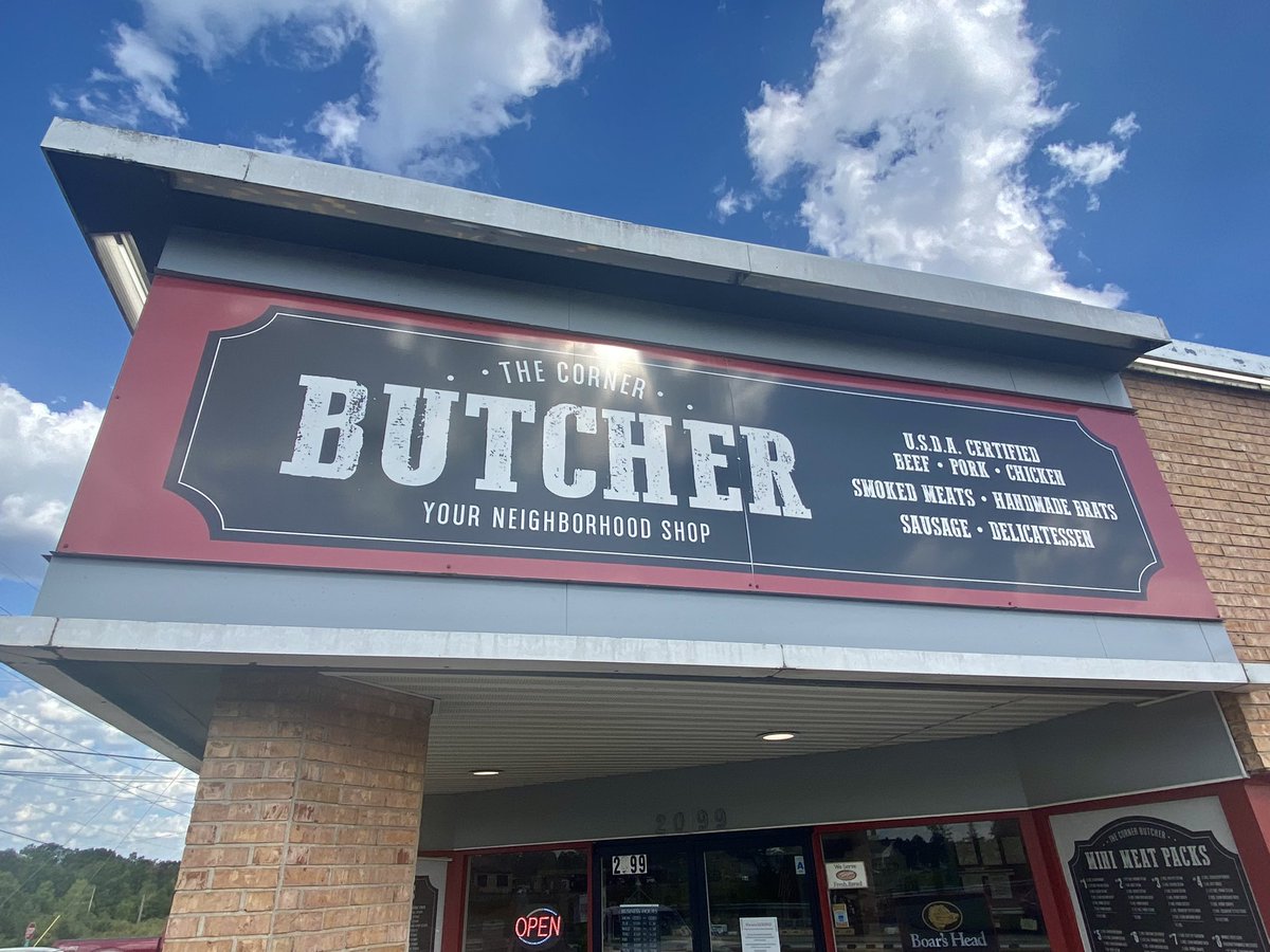 CharlieMarlow_'s tweet photo. Just stopped by one of my favorite spots, @CornerButchers in Fenton. Check them out for all of your grilling needs plus they’re hiring! https://t.co/OB0R0PL69d