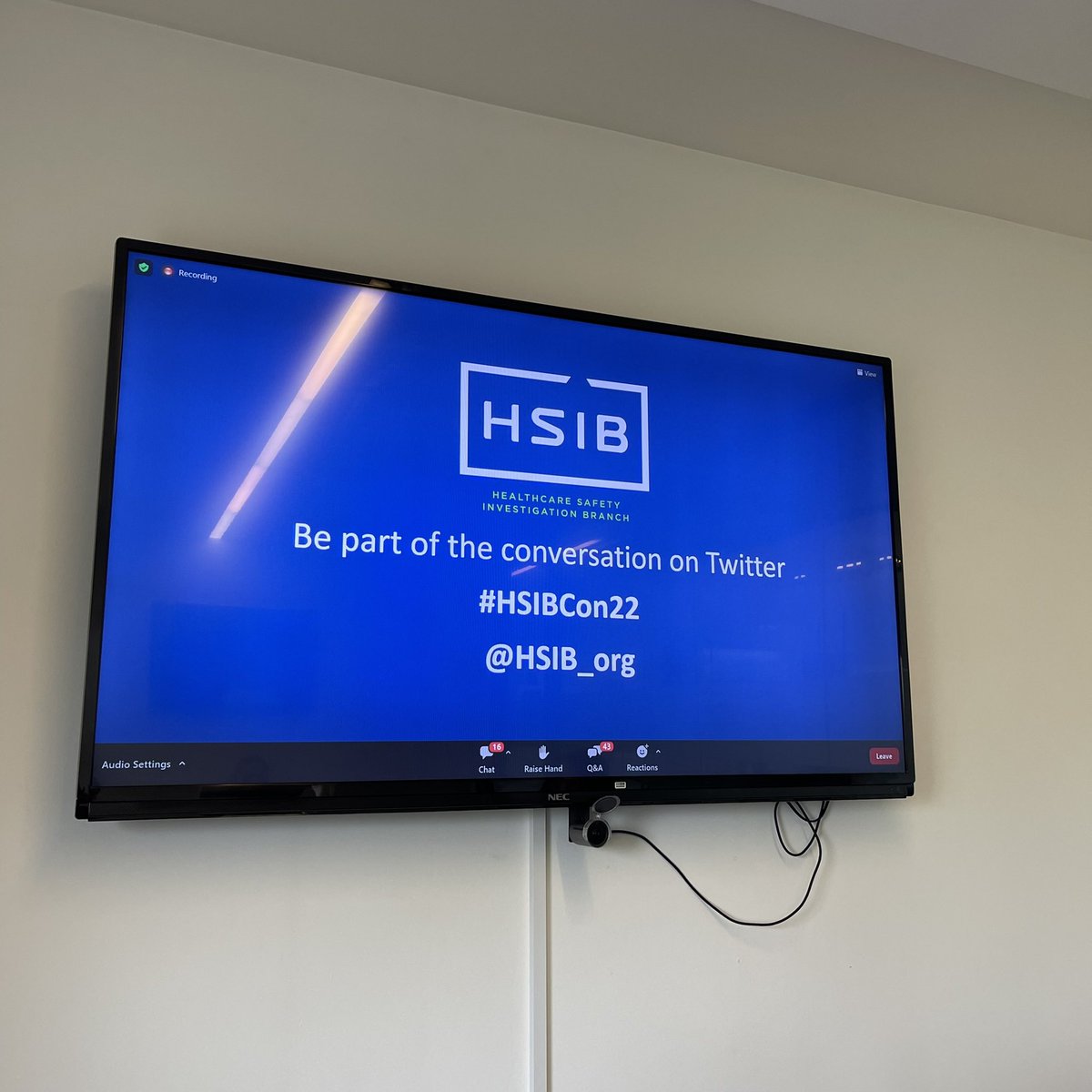 Fiqbal_786's tweet photo. Enjoyed being part of the conference today alongside the midwifery senior team! Thank you to all, great presentation, very informative and looking forward to the next one! @hsib_org #HSIBCon22 @SalinaParkyn1 @lauradsinclair @ThePortlandHosp #patientsafety #psif #Governanceteam https://t.co/6PwfCEkR2H