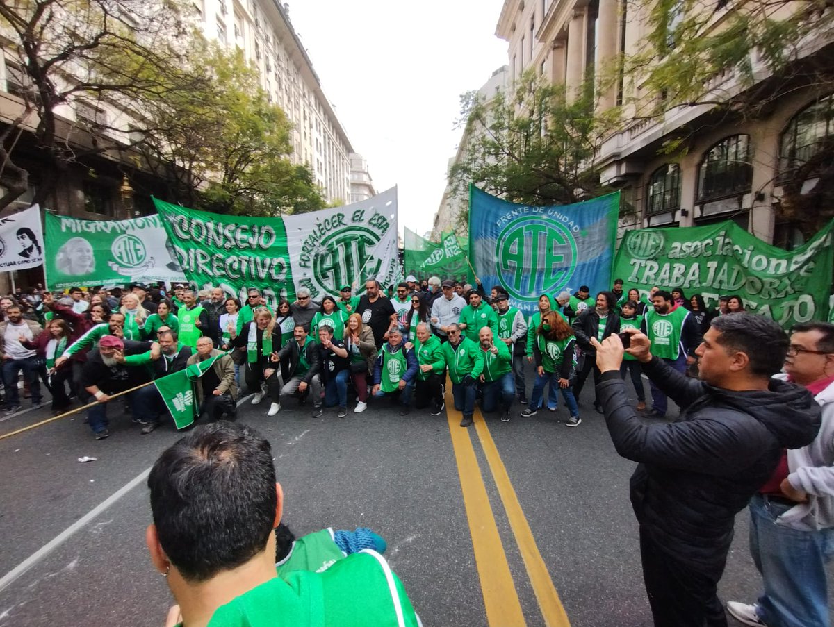 Agrupación BLANCA - ATE tweet media