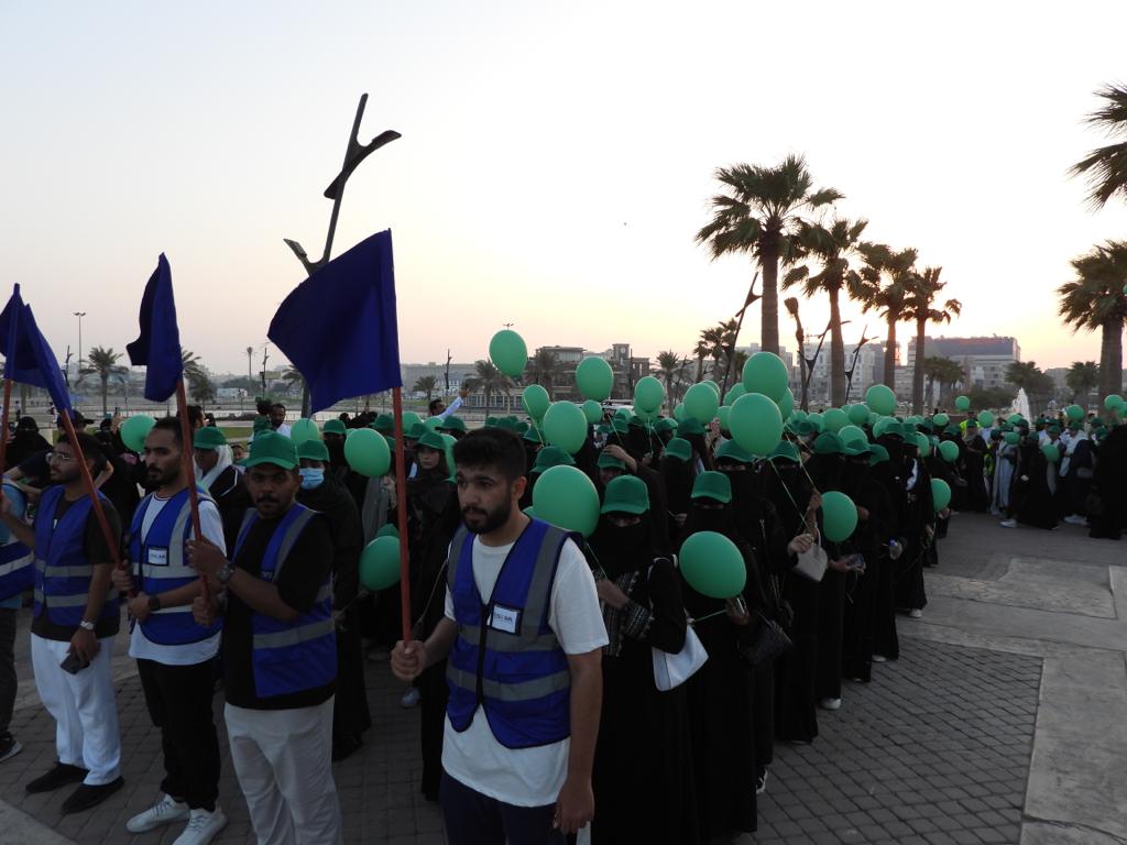 SSHA_EASTERN's tweet photo. شاركت الجمعية من خلال فريقها التطوعي بأكثر من ٢٧٠ متطوع ومتطوعة في مبادرة لوحة وطن٢
والتي أقيمت يوم أمس في الواجهة البحرية بالخبر والتي تضمنت عن تشكيل الهوية الوطنية بالعنصر البشري بتنظيم مكتب العمل بالخبر
#اليوم_الوطني_السعودي_92 
#هي_لنا_دار
#السعودية 
#الإدارة_الصحية 
#الشرقية https://t.co/ofatussf2G
