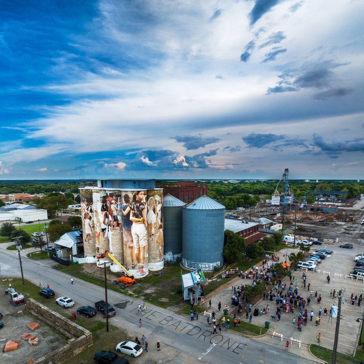 Chestnutsquare's tweet photo. LOVE THE SILOS! We think it looks like the Farmers Market!

#ChestnutSquare #HistoricalDowntownMcKinney #TheBatdrone https://t.co/DkGhqcVzjV