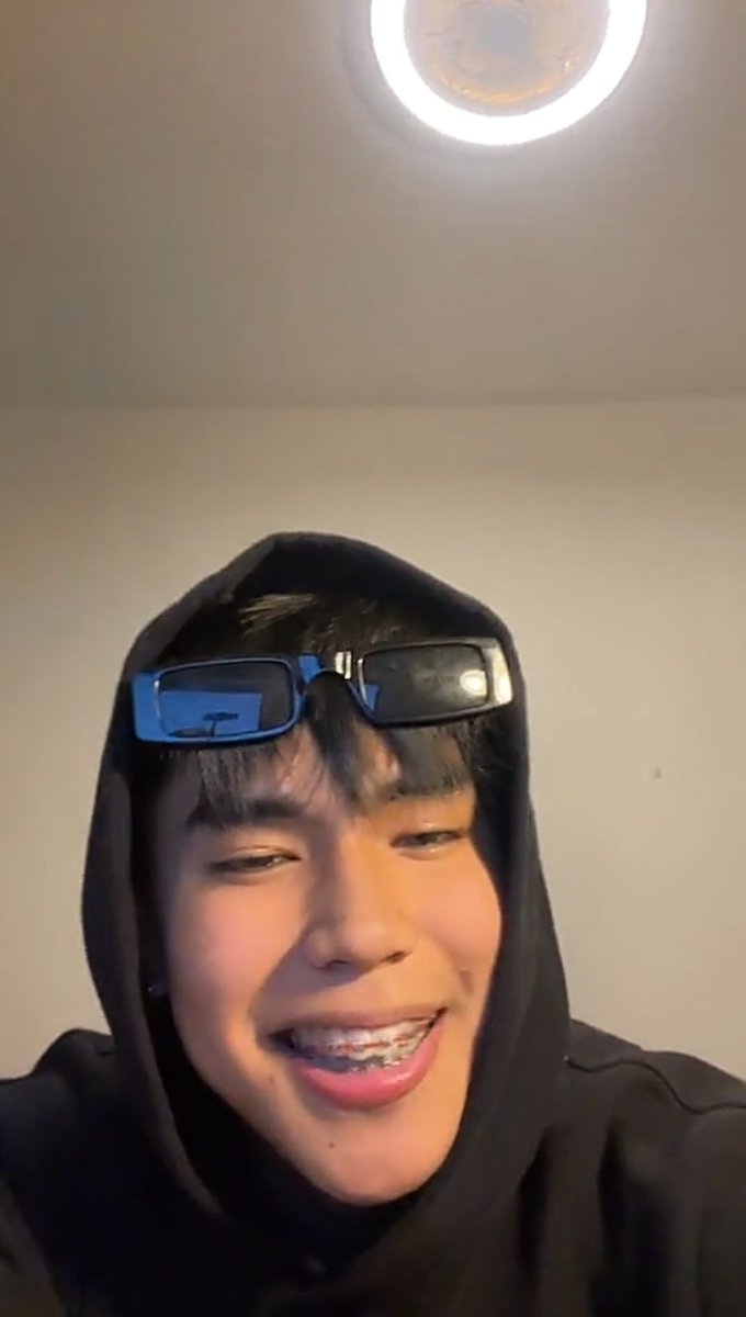 titohanz's tweet photo. 🖤😎 https://t.co/um3pSFDQRd