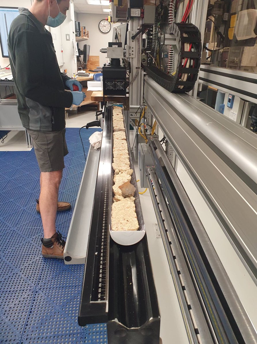 US_SciOD's tweet photo. With #core coming up every two hours, it's important for #coreflow to go smoothly. Once cores are split, the section halves can then be imaged on the SHMISL (section half multi sensor logger).
📷 Glenn Barret / IODP
#EXP397T #NSFfunded https://t.co/pIQ8PoYQ3v