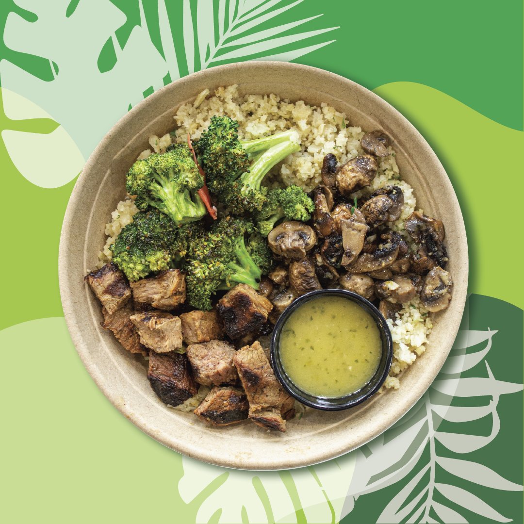 Summer is coming to an end but that doesn't mean your body has to suffer as well. 🤩

Our Keto bowl gives you all the taste without the guilt. Check out our story for all the ingredients that go into this tasty meal.

#mahanafresh#keto#vegan#vegetarian#healthy#delicious