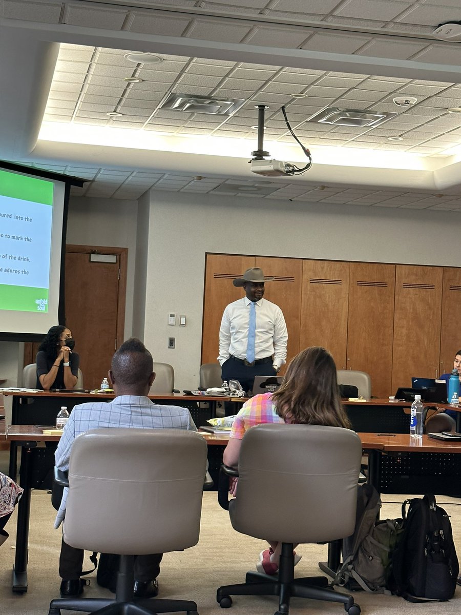 Ken Williams <a href="/unfoldthesoul/">Ken Williams</a> came to inspire our teachers at OPRFHS <a href="/oprfhshuskies/">Oak Park and River Forest High School</a> today! “When you hold the crown above the heads of ALL students”, the real work begins!