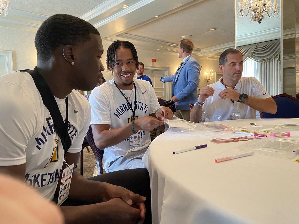 MSURacers's tweet photo. More from the Racers participating in the community service event at #MVCTIPOFF22 Coach Steve Prohm, JaCobi Wood &amp; Rob Perry. @RacersHoops https://t.co/toDqood626