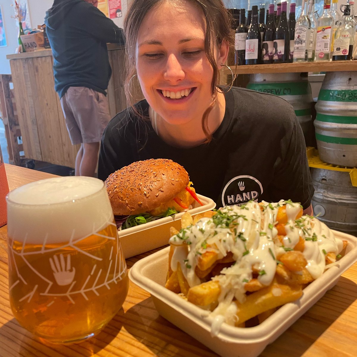 Three Cuts Burgers at The Tap this Friday! 🍔🍻 
Burgers are a pints best friend, come fill your bellies from 4pm and be as happy as our Al! 

#worthing #burgers #dinnerssorted #friday #craftbeer