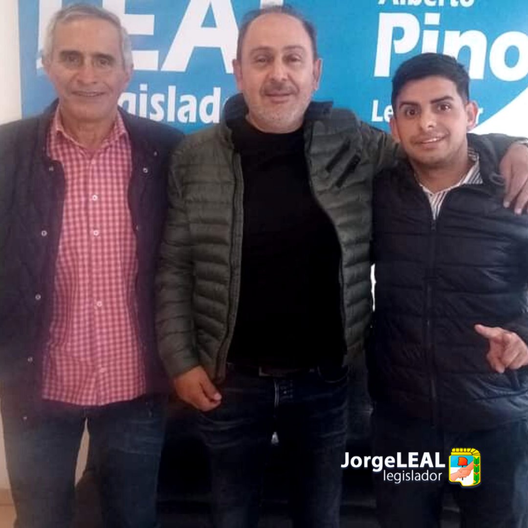 #SiempreCompañeros
CON UN BANDEÑO DE LEY
Nos visitó el compañero Luis Galarza, siempre preocupado y pensando en su Ciudad Banda del Río Salí.
Nos sentimos parte, a traves de los compañeros, y dispuestos a ayudar para que las soluciones lleguen a todos los vecinos
