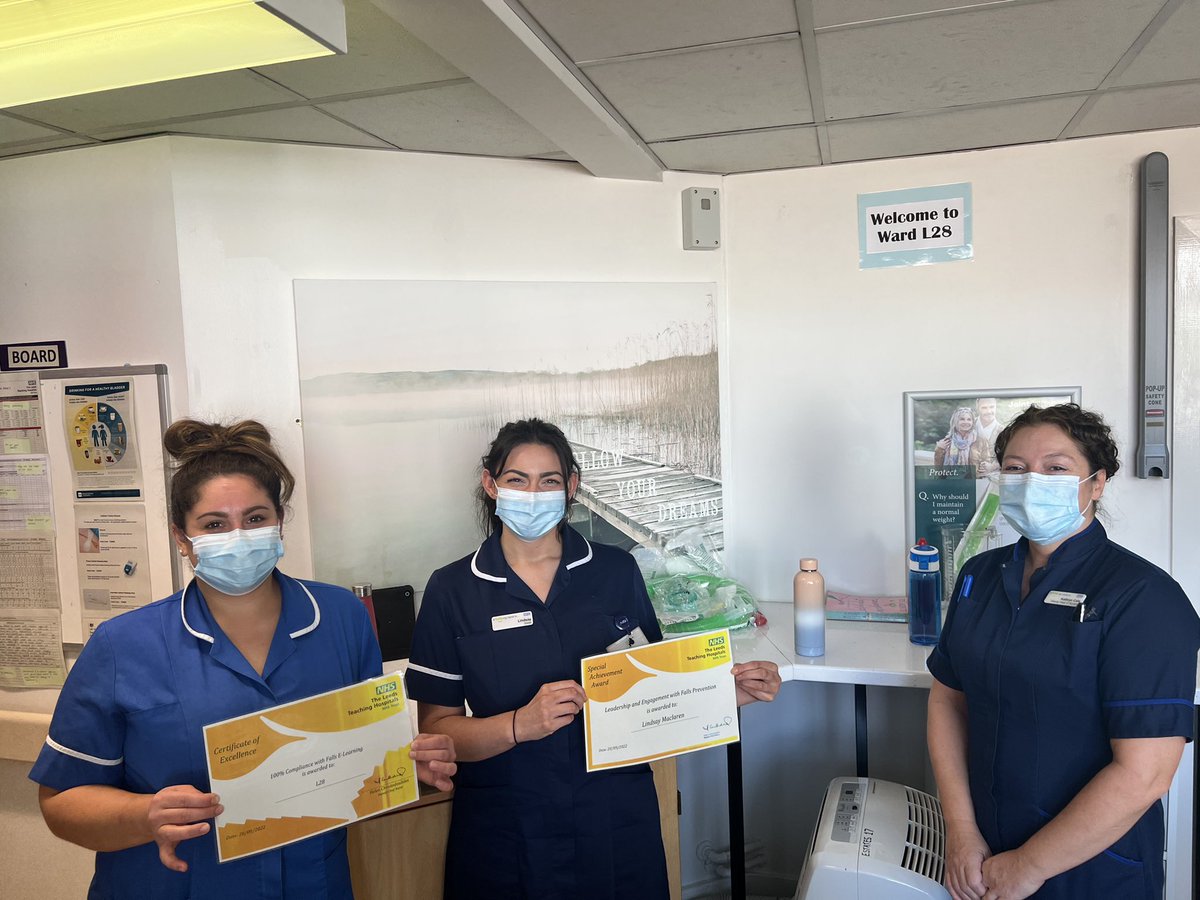 Massive congratulations to Lindsay Maclaren and her team on L28 for reducing the numbers of falls for their inpatients #FallsPreventionAwarenessWeek also massive congratulations to Lindsay herself for getting the Leadership award! #NeuroLTHT #LTHTCorpNurse #LTHCPT #PPSS