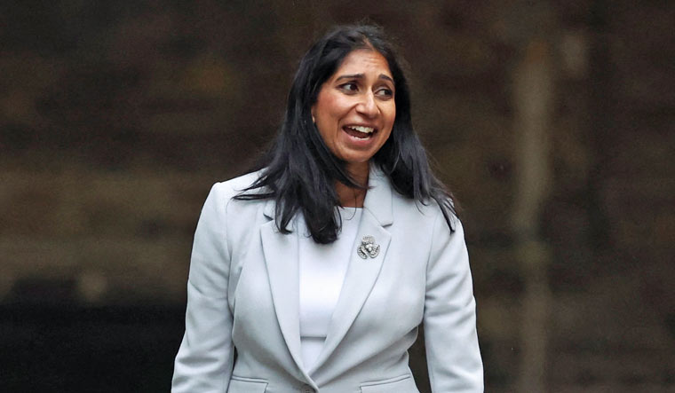 JeremyCordite's tweet photo. No statement yet on sectarian violence in Leicester and Birmingham from @SuellaBraverman 

Is she hoping it will go away?
Patel's replacement already missing in action. https://t.co/ruEB7H4fiA