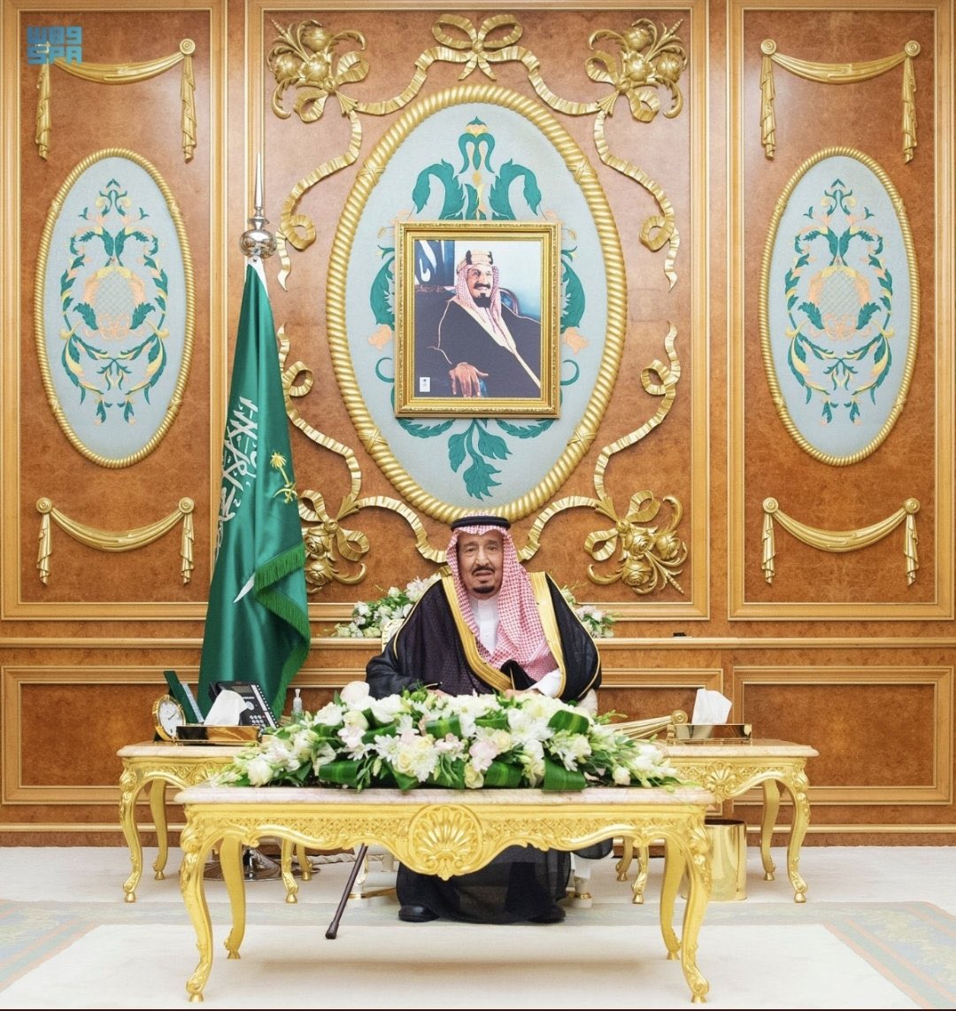 Alkhalwia07's tweet photo. #ذكرى_اليوم_الوطني_٩٢ ذكرى حب وولاء وانتماء لهذا الوطن المعطاء 
قائد #الفريق_التطوعي_بالخلاوية الاستاذ/ #عائض_ابوالراس يهنئ القيادة بهذا اليوم الملئ بالإنجازات الكبيرة والفخر والعطاء ومزيد من الأمن والامان 
#هي_لنا_دار 
#اليوم_الوطني_السعودي_92 https://t.co/2GbIUC5FcQ
