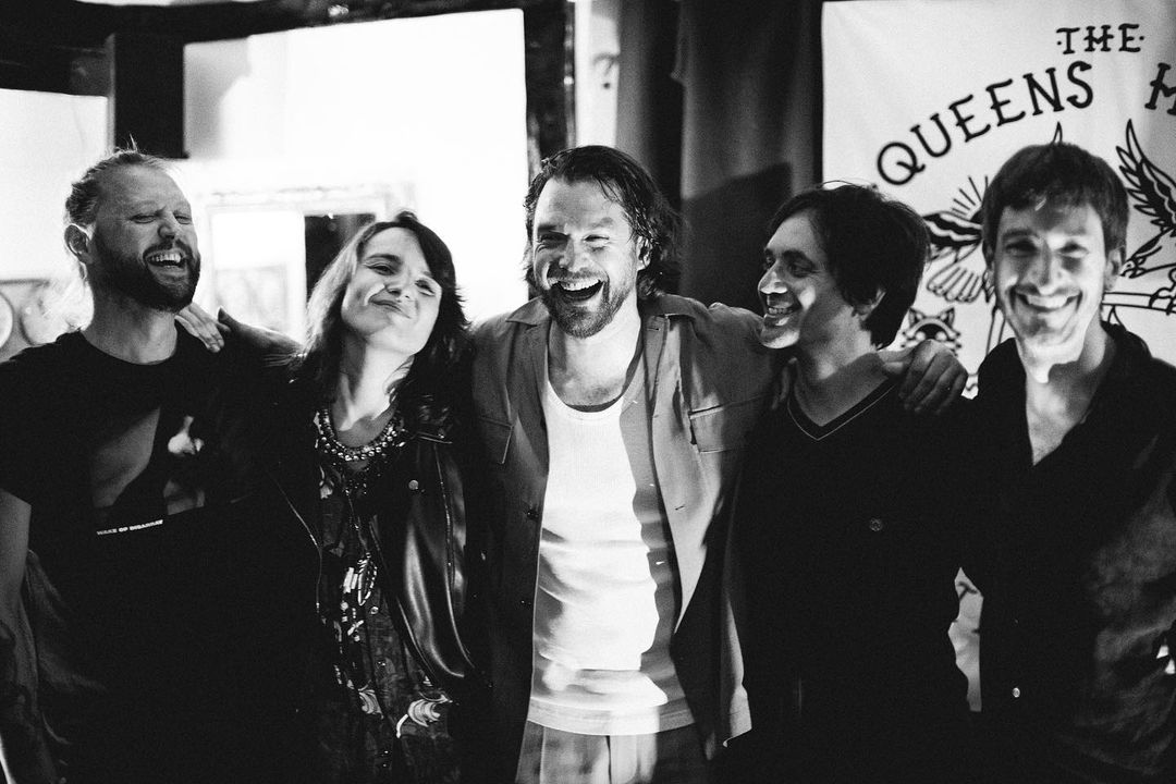 GlobalHillside's tweet photo. #BTS of the new music video for #AdamGilesLevy's, The Fall.

The video uses footage from a live show Adam played in his adopted hometown of Farnham at @the_queens_head_ back in May. 

Watch the full music video on Youtube. https://t.co/4dwb3G5E3o