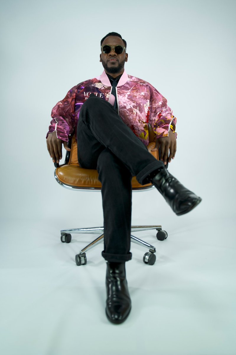 teddywakasumba's tweet image. Flexing in my digital fashion piece co-designed by my friend @maghanmcd  for @voguebusiness 😃

A special item created in partnership with @dressxcom

Don’t miss my talk at Elevate Festival 2022 in about 2h straight from the Metaverse. It’s going to be epic 😜#elevatefest2022