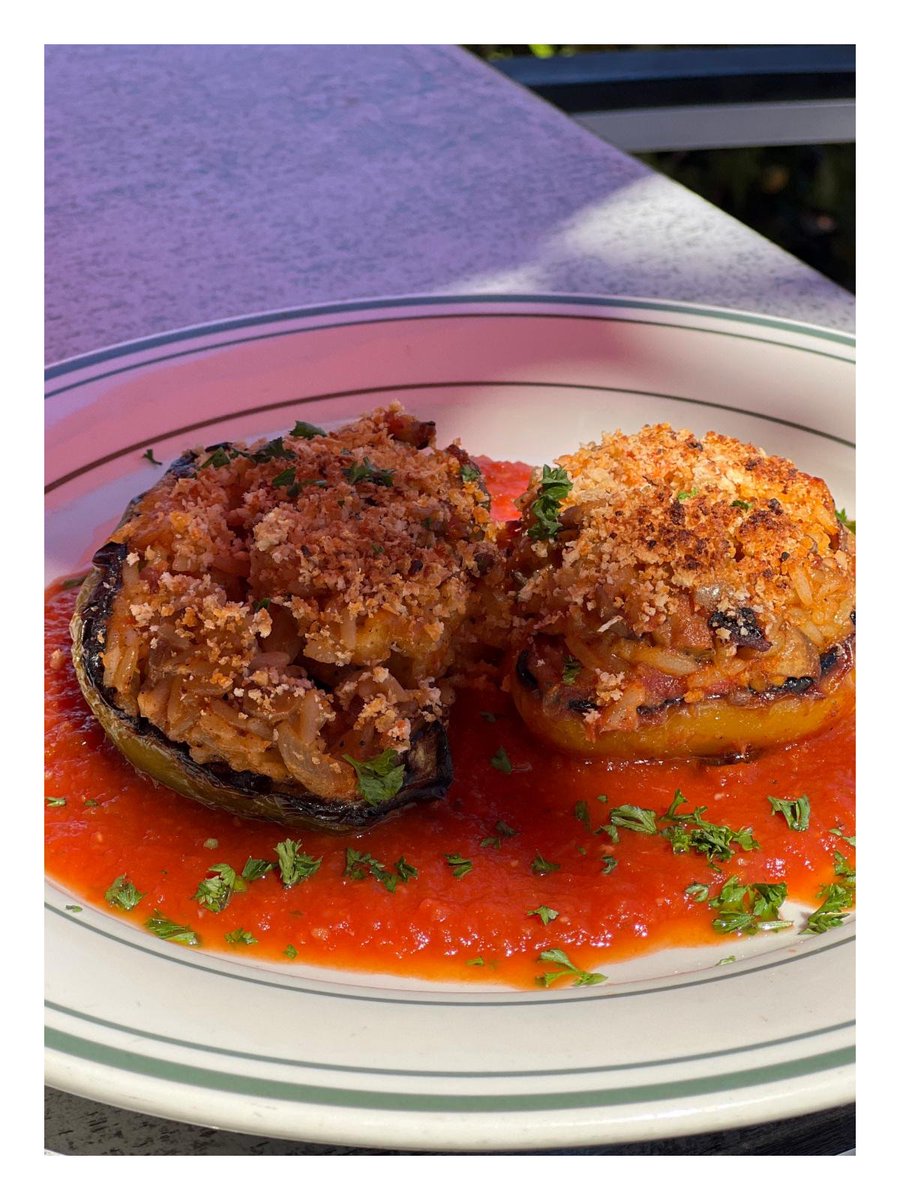 Buds Lousiana Cafe tweet media