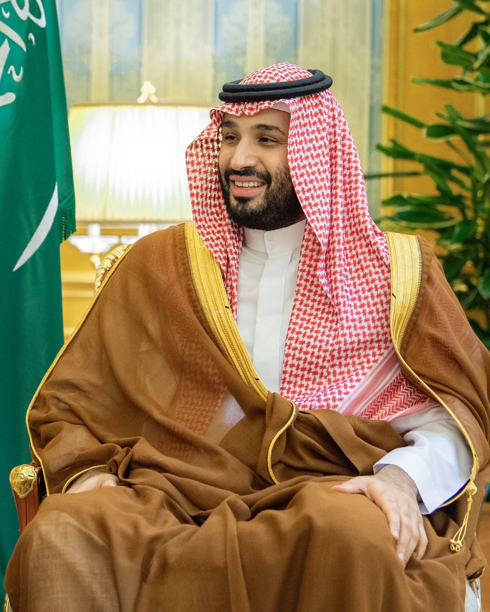 من بين الأسرى الذين تم الإفراج عنهم بوساطة الأمير #محمد_بن_سلمان سجناء حُكم عليهم في #روسيا بالإعدام لم تستطع دولهم إنقاذهم من الأحكام 🇸🇦