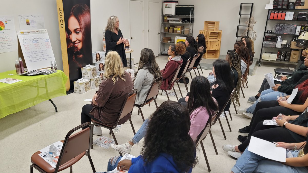 BryanISD_CTE's tweet image. Seniors from both Bryan High School and Rudder High School Cosmetology programs attended a master coloring class hosted by #Joico. Students learned color theory and how it effects their choices in coloring techniques, as well as the chemistry behind the coloring process.
