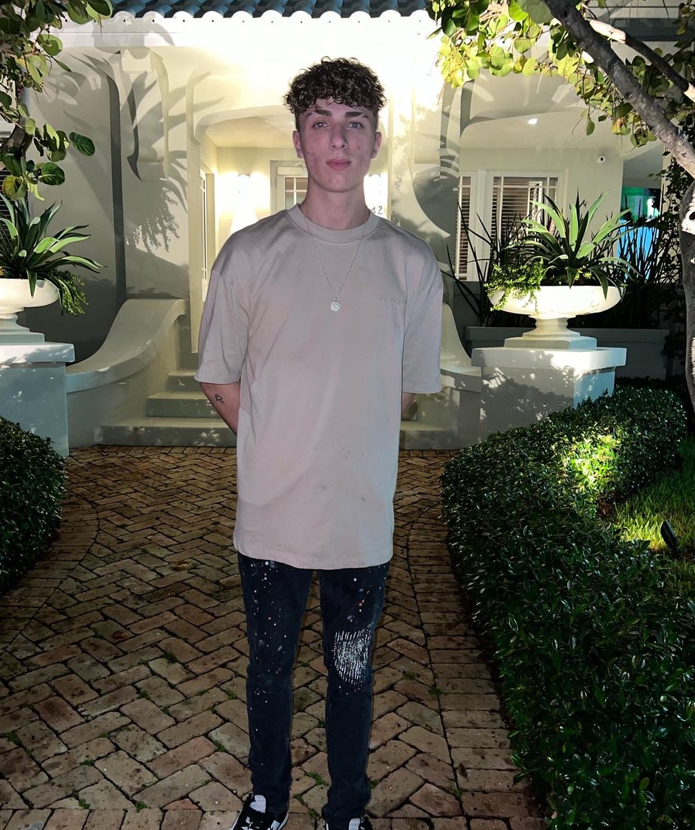 ethanseekof's tweet photo. Banned at 100k+ ❤️‍🩹 retweet for more activity https://t.co/BgY02G74zv
