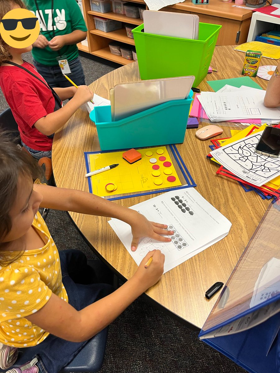 AMHand86's tweet photo. πβ€οΈ Using manipulatives are a must in Math classrooms! Thank you @MrsHatton123 for showing students how to be successful in Math! @TISDRES #TomballMath #AdventureAwaits #1stMath https://t.co/J36bUysdLL
