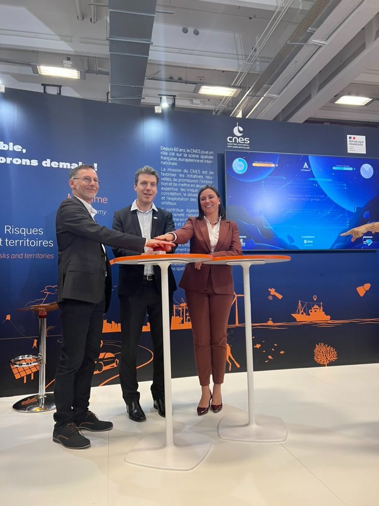 Merci à tous les spectateurs 
Vous avez été nombreux à nous suivre à l’<a href="/IACParis2022/">IAC Paris 2022</a> et sur le Live. 
Nous sommes heureux de lancer la nouvelle édition d'ActInSpace !
Prochaine étape : les inscriptions pour le hackathon des 18 et 19 novembre ! Nous comptons sur vous. #IAC2022