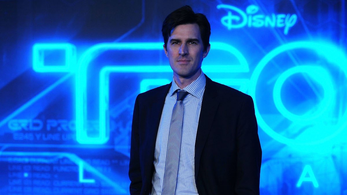 TwoDudes7's tweet photo. This is Joseph Kosinski. Director of Tron: Legacy. However, Tron: Legacy is not the only Legacy sequel Kosinski directed.…
#josephkosinski #tronlegacy #legacysequel #tron #jeffbridges #disney #podcast #moviepodcasts #twodudesonedoublefeature https://t.co/dS5TpqR1Os