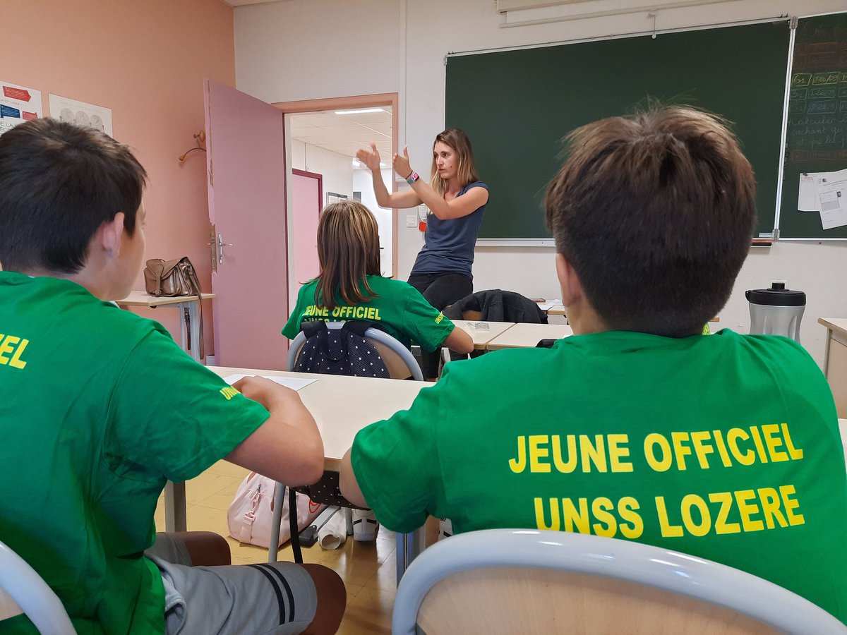 L'UNSS LOZÈRE forme près de 200 jeunes officiels( secouristes  dirigeants,  écoresponsables,  arbitres, juges, reporters...) lors de la #JNSS2022. Eleves, enseignants, intervenants, collectivités,  CDOS...Bravo et merci à tous les participants.<a href="/48DSDEN/">DSDEN48</a>
<a href="/DptLozere48/">Département de la Lozère</a> <a href="/acmontpellier/">Académie Montpellier</a>