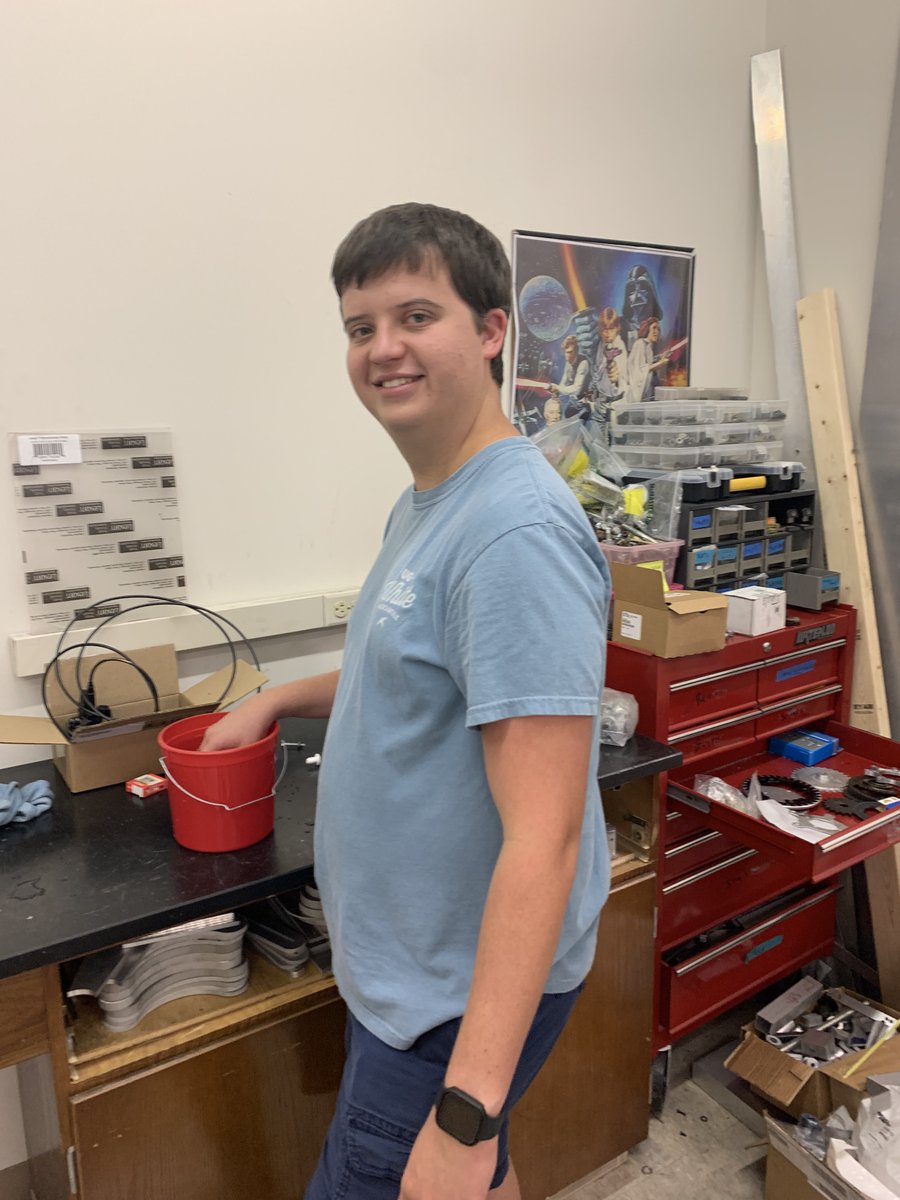UAHMoonbuggy's tweet photo. September 19th, 2022:
Things are rocking and rolling in the Moon Buggy workshop! #uah #moonbuggy #hercchallenge #nasa #tasktools #rover https://t.co/7C1j4lMP7s