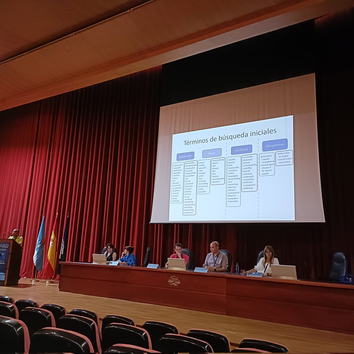 MKrallinger's tweet photo. #SEPLN2022 @SEDIAgob #plantl Uso de IA/PLN aplicado al sector del turismo, concretamente la calidad relacional (en marketing 3 criterios: compromiso, satisfacción y confianza, relativo percepción de los clientes). Anotación por expertos en marketing. Lista semilla para criterios https://t.co/vB1qPwOaOJ