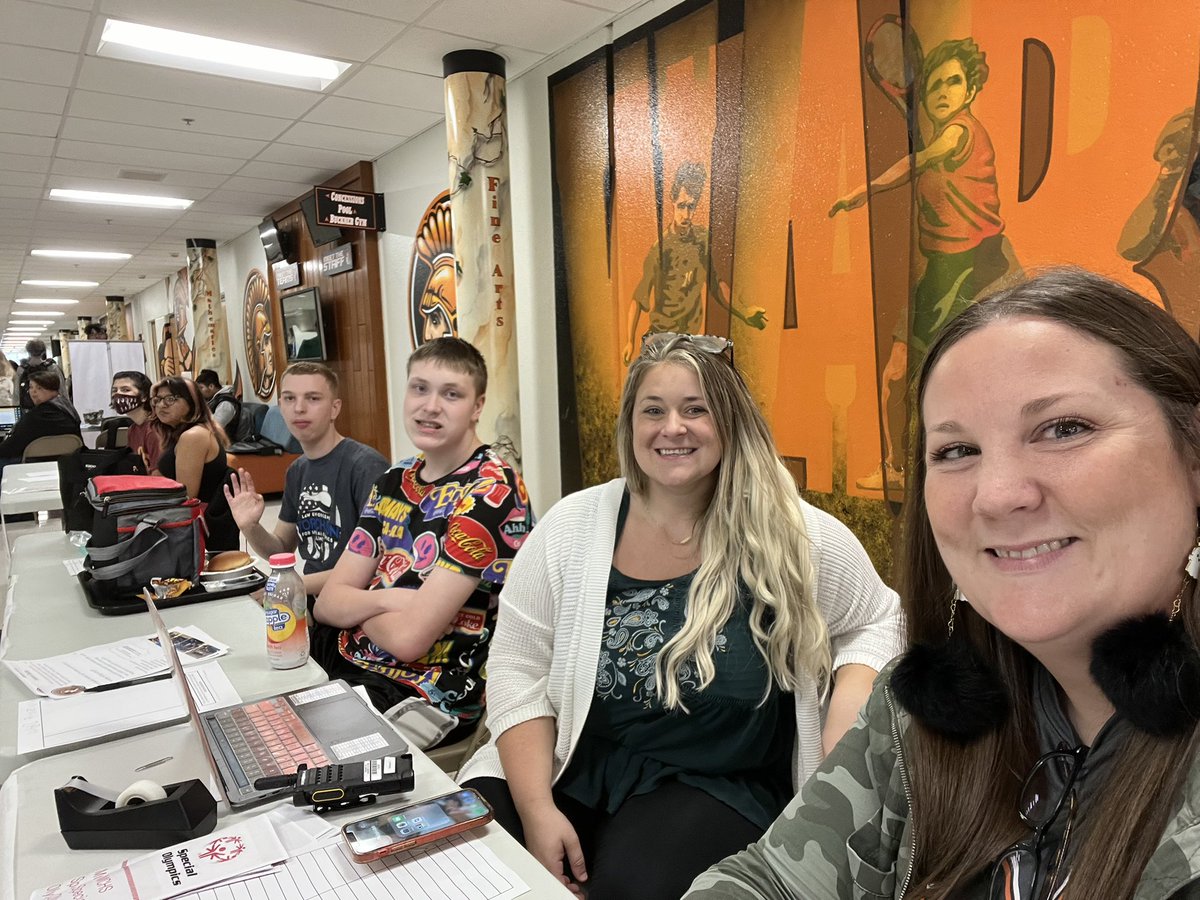 Come sign up for Warrior Buddies or Special Olympics during lunch hours outside the cafeteria! Can’t wait to see you! 🧡🖤