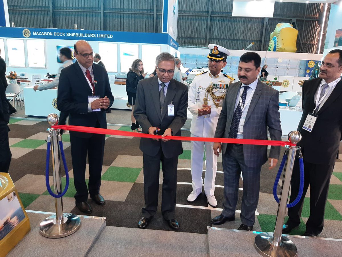 HE Mr. Jaideep Sarkar, High Commissioner of India in South Africa inaugurated the #BrahMos Pavilion on the #InauguralDay of #AADExpo2022 exhibition at @CityTshwane, #SouthAfrica.