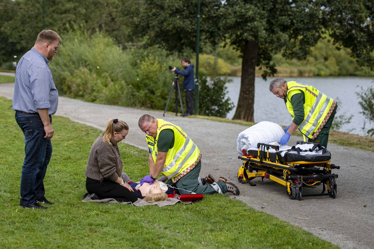 airmour_eu's tweet image. The 1st AiRMOUR validation flights were executed today in Stavanger! The main focus was on delivering small, but critically needed emergency medical items. Ehang 216 was on display, too. @LuxMobility organised focus group discussions for citizens and stakeholders.

#UAM #drones
