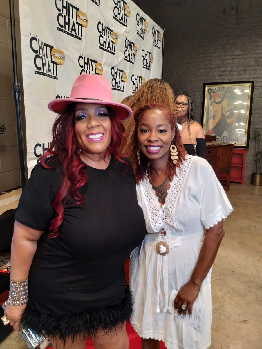 pcheckwellness's tweet photo. Our owner, Maseyree attended the Comics Rock Convention a few weeks ago and met some amazing 🤩 people : Hope Flood- creator of Comics Rock Covention, Evelyn Braxton, Shuler King and Michael Colyar ‼️

#PCheckWellness 
#ComicsRock https://t.co/4XlK2SgueV