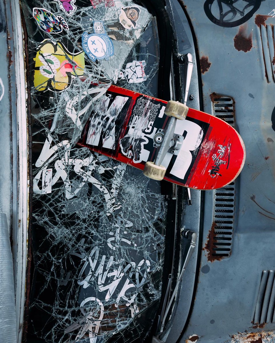 trashhand tweet media