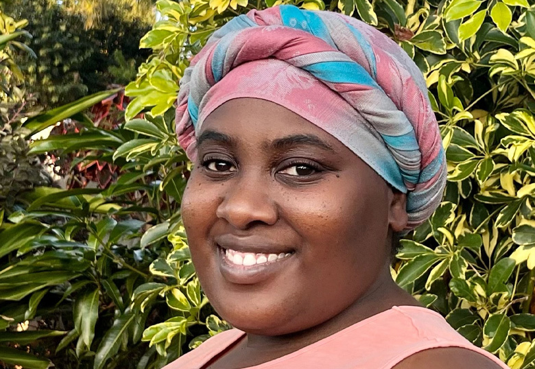 uLethbridge's tweet image. We're excited to announce our winners for the Bridge Prize national short story writing contest. Congrats to grand prize winner Chido Muchemwa from @UofT and finalists Lily Scriven (@YorkUniversity), Eliza Ives (@UNB) and Fernando Tarini (@UCalgary) #uleth ulethbridge.ca/unews/article/…