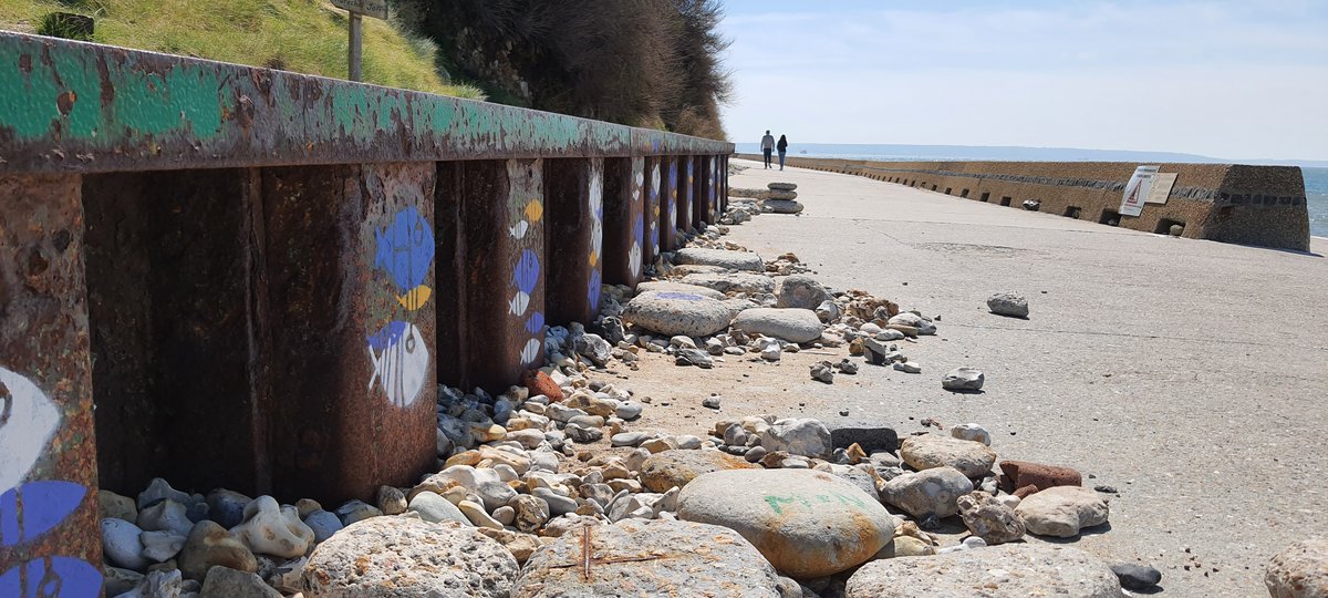 Dicton du jour bonjour !
"Si tu te blesses à la sainte Dolorès,
Je t'assure qu'à la saint Maurice,
Tu n'auras plus une cicatrice"
Si ce dicton existait, fonctionnerait-il ?
Bonne journée à tous et joyeuse fête à ceux qu'on appelle "Momo" !