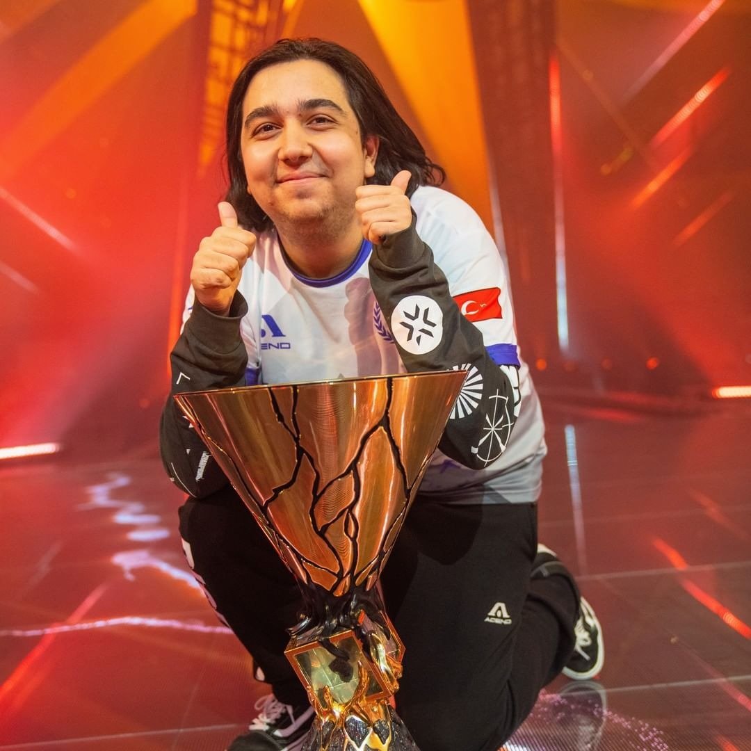 cNedf0r's tweet image. Whilst still under contract, Acend have allowed me to explore my options for next year - Please contact @Jerome_Coupez or @KrimsonAer for inquiries.