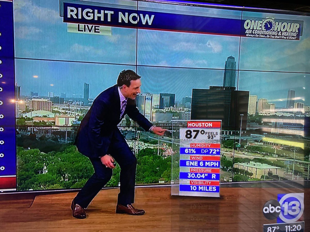 TravisABC13's tweet photo. “Look kids, the temperature in Houston is 87.”
#graphicsfail #babycurrentconditions
(Thanks to my fellow Aggie Meteorologist @rachelabc13 for the screen grab.) https://t.co/je6hLCe4c8