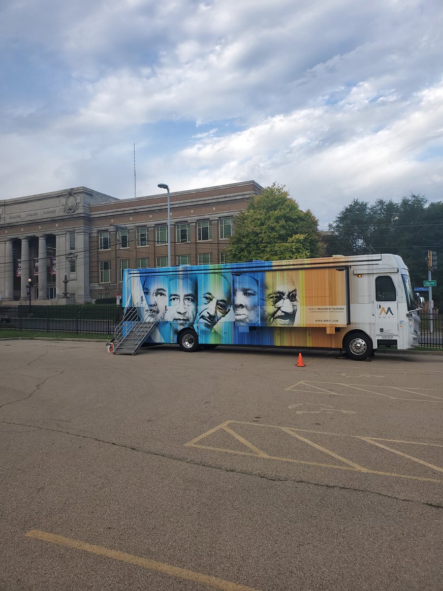 PoehlsD's tweet photo. Mobile Museum Of Tolerance here in Peoria 9/20,9/21 and 9/22 .Sponsored by your Peoria ROE #48 in partnership with the Simon Wiesenthal Center! Richwoods yesterday, Peoria High today, Manual High tomorrow https://t.co/HGebE9rJTW