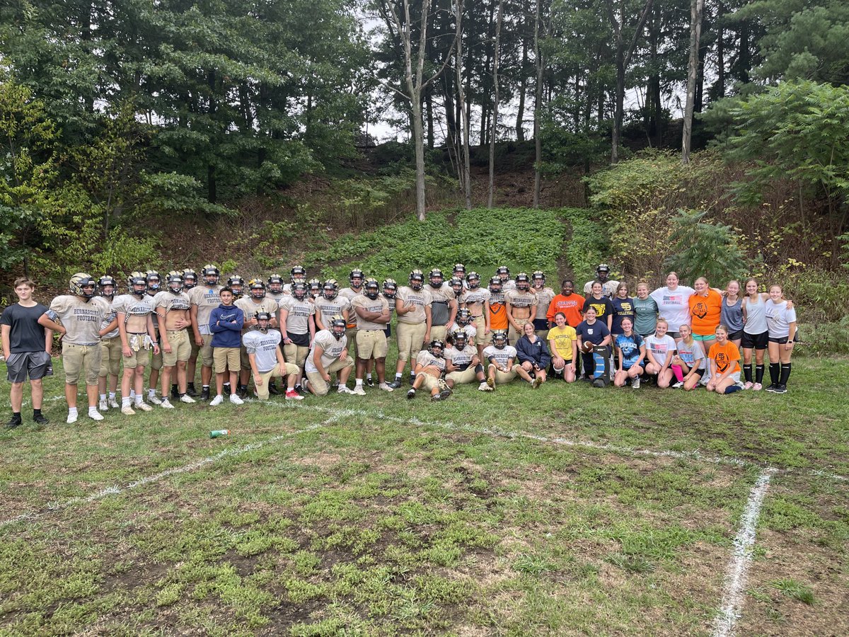 stbfootball's tweet photo. Thank you @STBFH2021 for joining us on TBT (Team Building Tuesday) at #TheHill We will travel to you for the next one! 🇺🇸 #WeAreSTB @BernardianAthl1 @StBernardsCCHS #BERNARDIANS https://t.co/yVkQVCyr9D